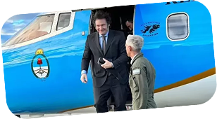 Milei hablando en conferencia